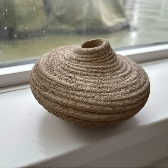 Textured Abstract Candlestick Holder - Picture 4 of 4